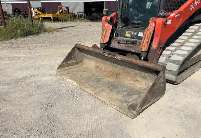 2024 Kubota SVL97-2 photo 11
