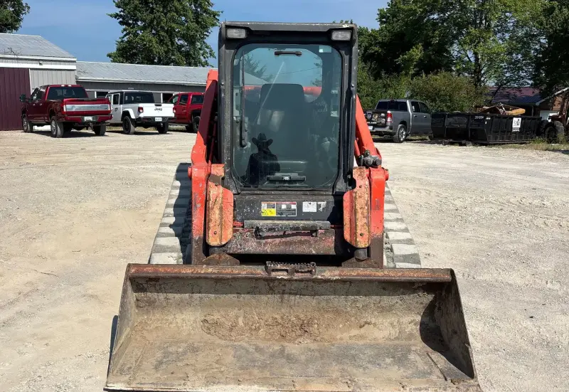 2024 Kubota SVL97-2 photo 2