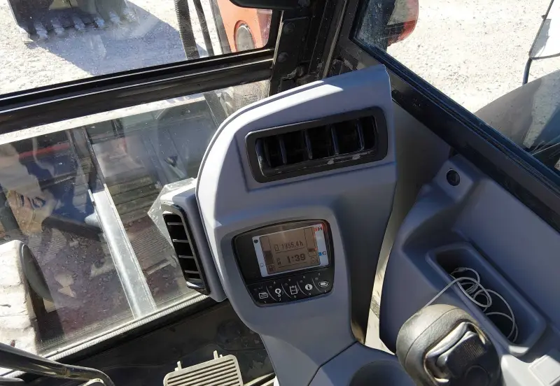 2016 Kubota KX080-4 photo 80