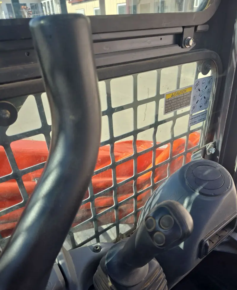 2012 Kubota SVL90 photo 21