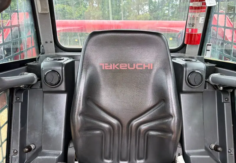 2022 Takeuchi TL10V2 photo 21
