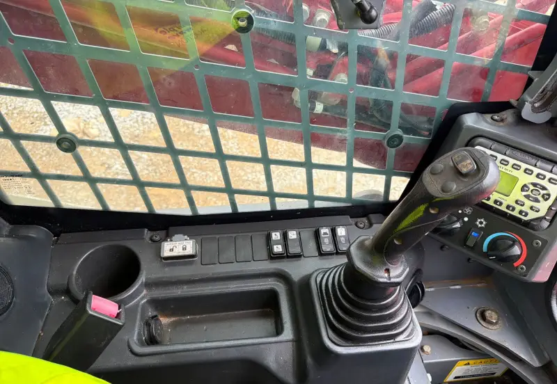 2022 Takeuchi TL10V2 photo 25