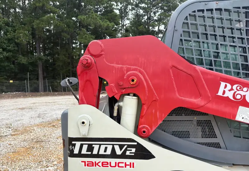 2022 Takeuchi TL10V2 photo 16