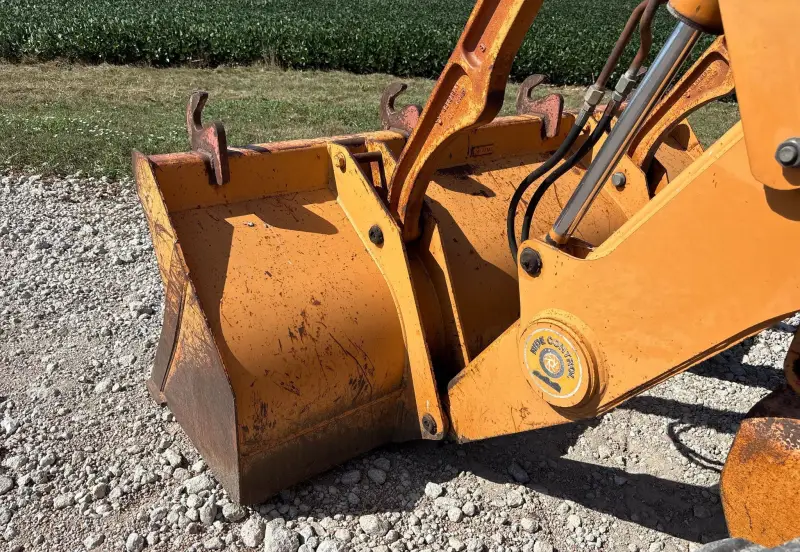 2001 Case 580 Super M photo 14