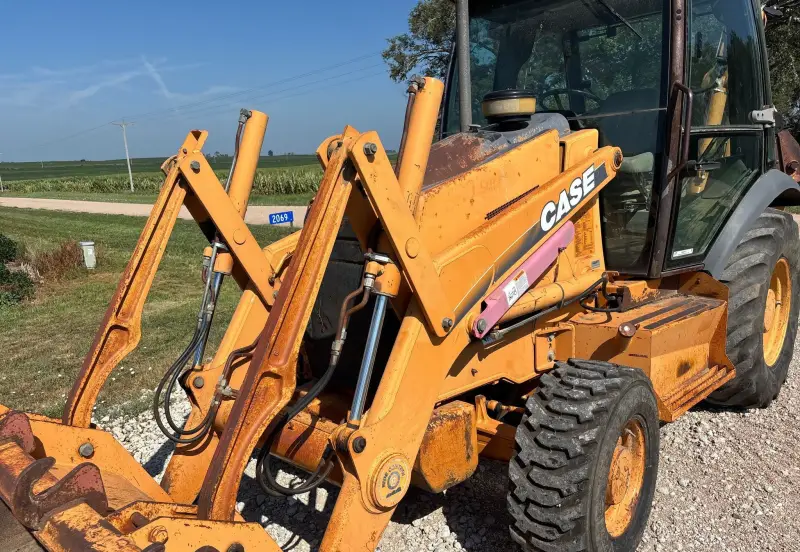 2001 Case 580 Super M photo 12