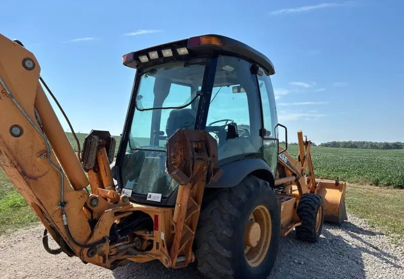 2001 Case 580 Super M photo 27