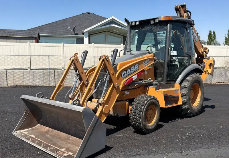 2012 Case 580 Super N photo 1