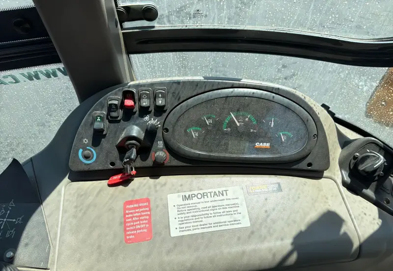2012 Case 580 Super N photo 60