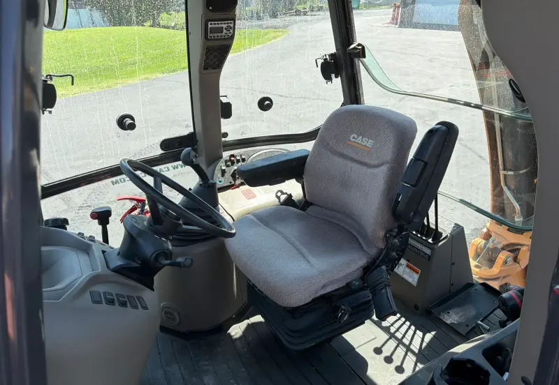 2012 Case 580 Super N photo 57