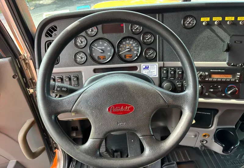 2012 Peterbilt 388 photo 49