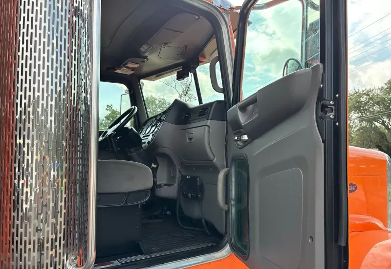 2012 Peterbilt 388 photo 66