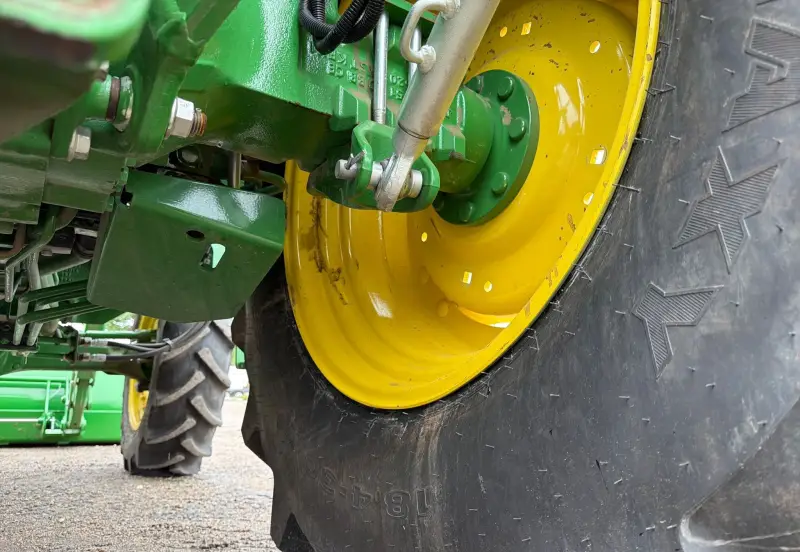 2025 John Deere 5090E photo 74