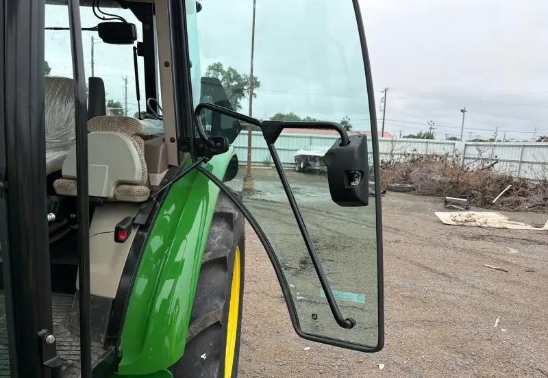 2025 John Deere 5090E photo 38